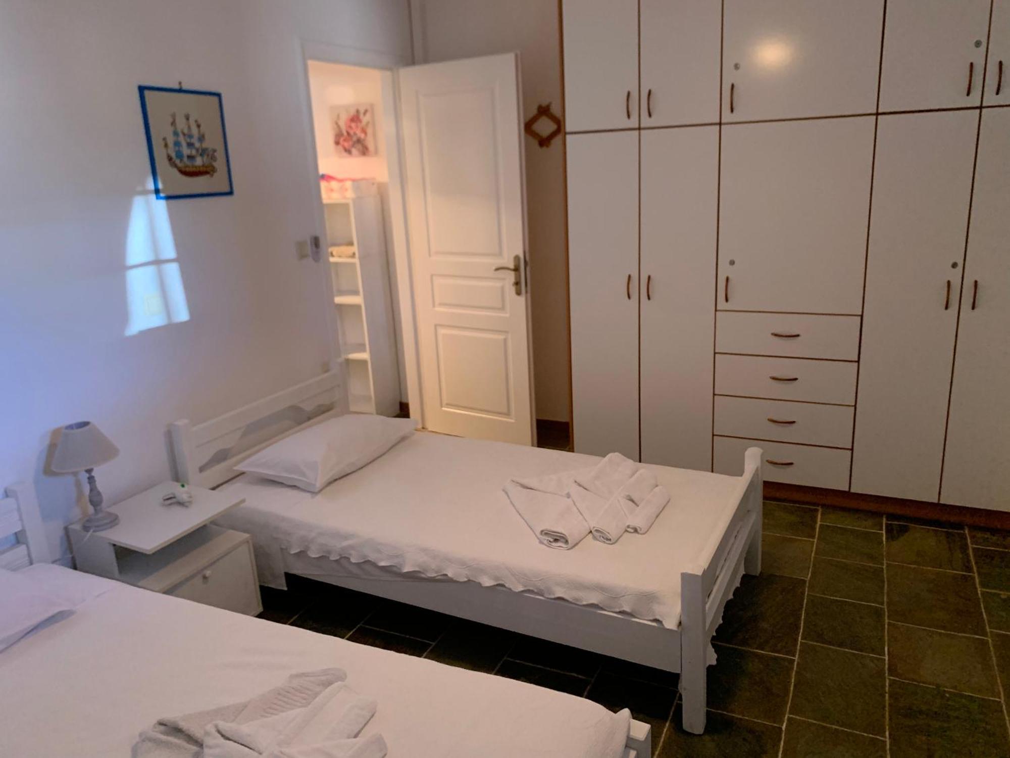 Kamara Apartman Kamáresz Szoba fotó